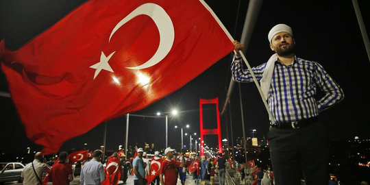 Turki ganti nama jembatan Bosporus jadi 'Martir 15 Juli'