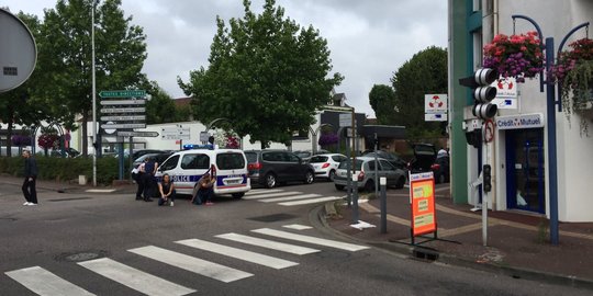 Dua penyandera jemaat gereja di Prancis ditembak mati polisi