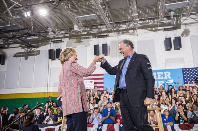 capres hillary clinton dan tim kaine