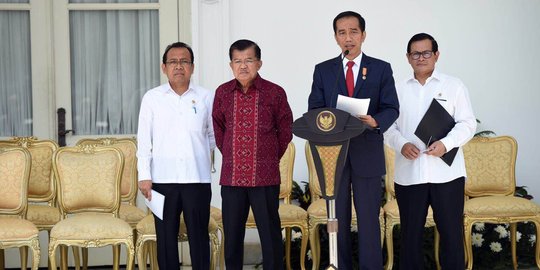 Sidang kabinet, Jokowi minta menteri solid tak saling menyalahkan