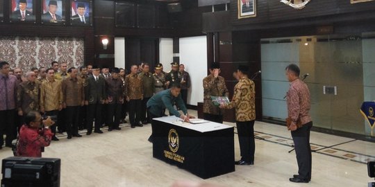 Kembalinya Wiranto setelah 16 tahun tinggalkan Menko Polhukam