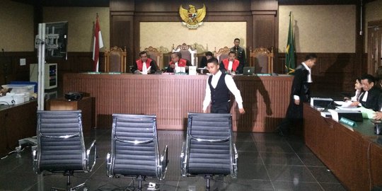 Rekan kerja tak percaya Rangga terima Rp 140 juta untuk bunuh Mirna