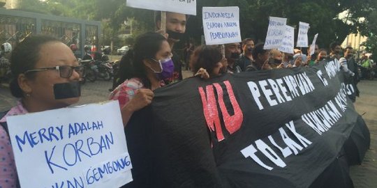 Gelar aksi tutup mulut, warga Solo minta Jokowi ampuni Merry Utami