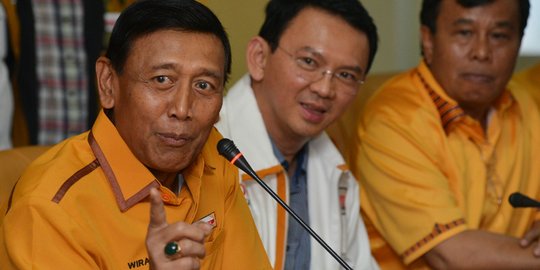 Wiranto lapor Presiden sudah mengundurkan diri dari Ketum Hanura