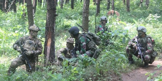 Membandingkan kemampuan Kopassus dengan pasukan elite Australia SASR