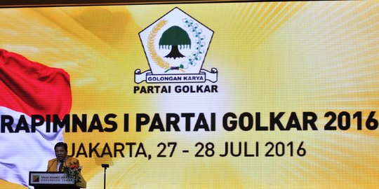 Hadir di Rapimnas, Mega takut Jokowi diambil Golkar?