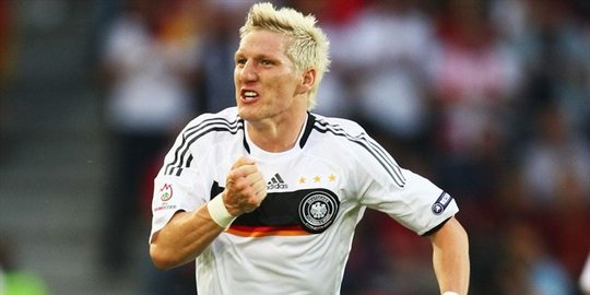 Bastian Schweinsteiger pensiun dari timnas Jerman