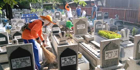 Trik licik petugas sulap makam fiktif