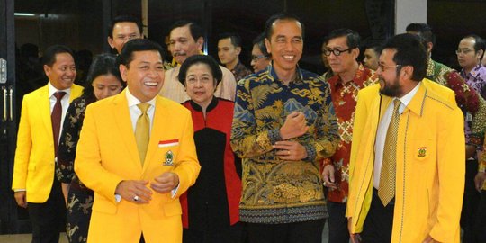 Didukung capres 2019, Jokowi diminta tak tergoda manuver Golkar