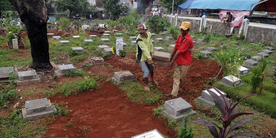 Terbuai janji manis dinas pemakaman DKI Jakarta