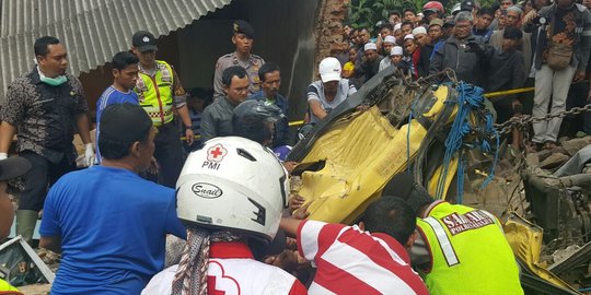 Identitas 10 korban tewas truk maut di Cianjur, ada bocah 4 tahun