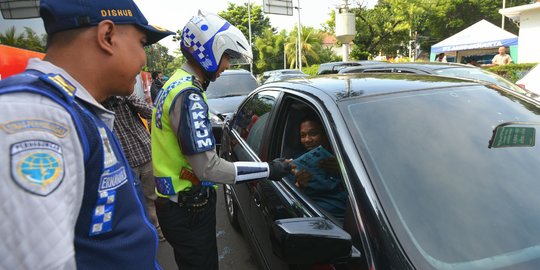 Tiga hari uji coba ganjil genap, pelanggaran terus meningkat