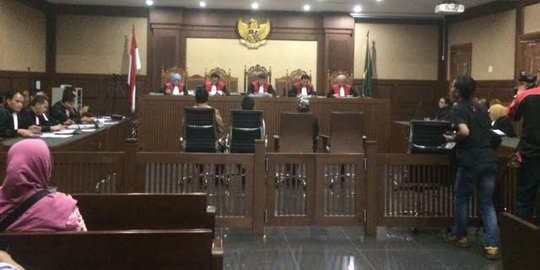 Damayanti kesal saksi Alamuddin bohong soal isi pertemuan di hotel