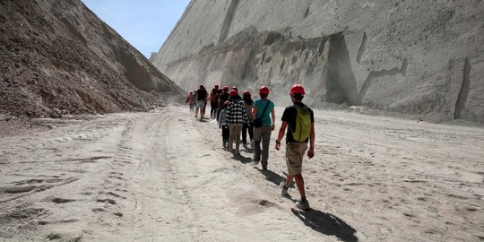 Menelusuri jejak kehidupan dinosaurus di Cal Orcko