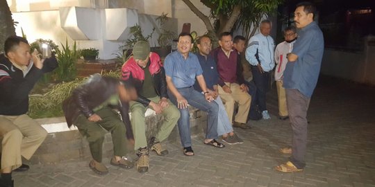 Kompaknya PNS ronda malam jaga kantor Disnak Jabar dari eksekusi