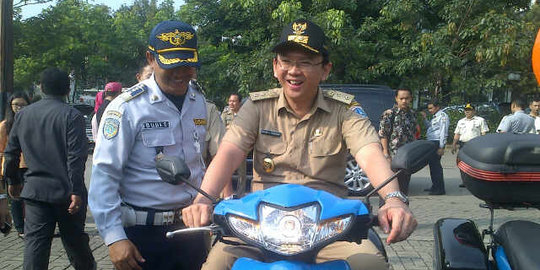 RT/RW penyebar formulir tolak Ahok gubernur diminta mundur