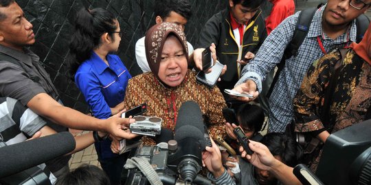 Risma mendadak minta maaf ke warga Surabaya, sebut ini hari terakhir