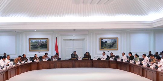 Jokowi minta anak buah rumuskan pengendalian inflasi