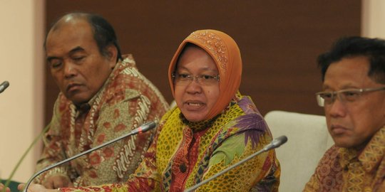 Selain minta maaf, Risma juga singgung soal 'bangun masa depan'