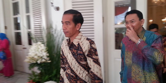 Gara-gara dana DKI mengendap, Jokowi kritik Ahok di depan publik