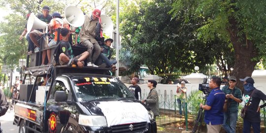 Salut dengan perjuangan Bonek di Jakarta