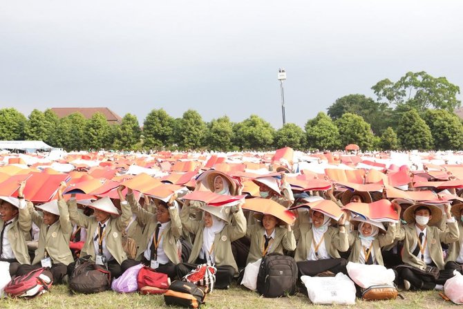 mahasiswa ugm bentuk formasi pbb