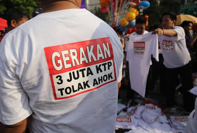 kaus tolak ahok