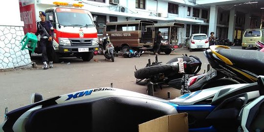 Mengapa aparat keamanan di Indonesia kerap bentrok?