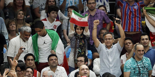 Wanita Iran kegirangan bisa tonton Olimpiade di stadion
