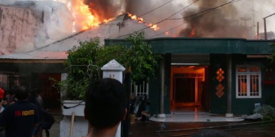 Tiga rumah di Medan ludes diamuk si jago merah