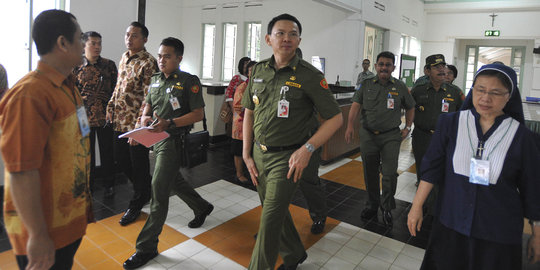 Ahok: 3 Juta KTP terkumpul, pasang kambing berbedak saja menang