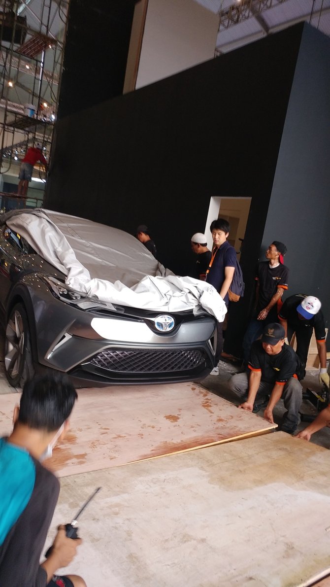 toyota c hr di giias 2016