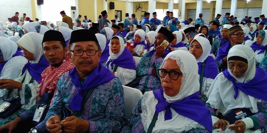 Sempat delay 7 jam, jemaah haji kloter 1 Makassar akhirnya berangkat