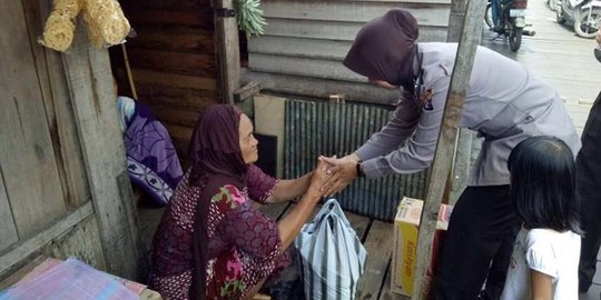 Derita Dahlena, janda 7 anak tak punya biaya obati 2 cucunya