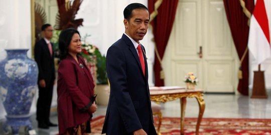 Getol bentuk holding, Jokowi tak mau pembangunan bergantung APBN