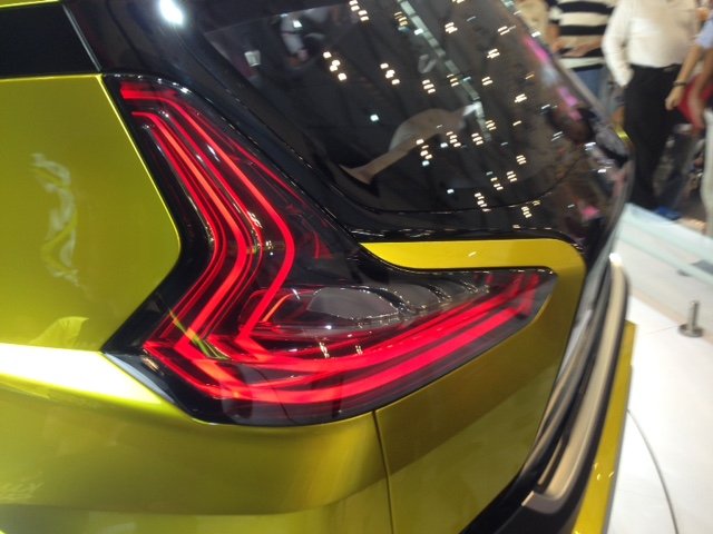 foto detil mitsubishi xm concept