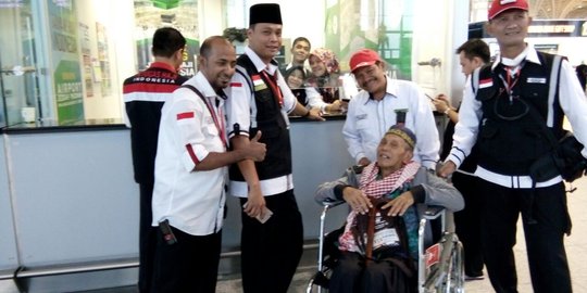 Jemaah yang tertahan di Imigrasi akhirnya boleh masuk Madinah