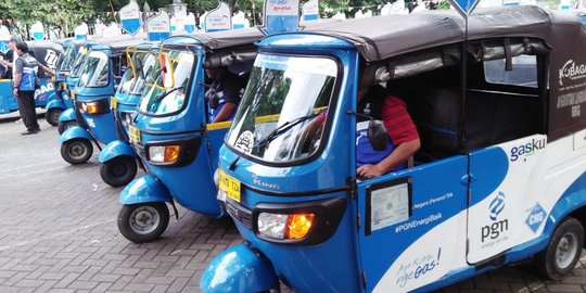 Blak-blakan sopir bajaj lebih hemat pakai gas ketimbang Premium