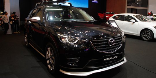 Mazda 2 dan Mazda CX-5 tampil berkelas di GIIAS 2016