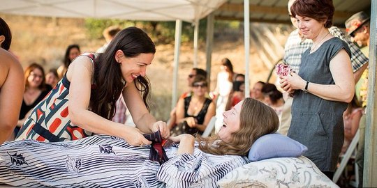 Wanita sakit parah gelar pesta perpisahan sebelum bunuh diri