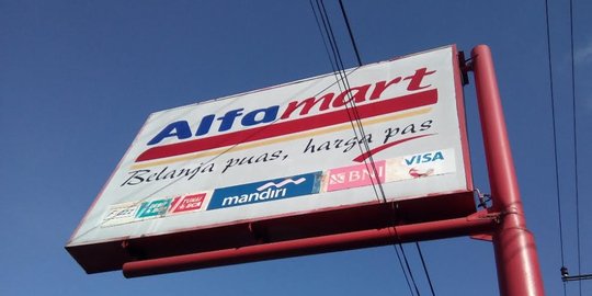 Alfamart sesali tindakan karyawan curi kartu debit konsumen