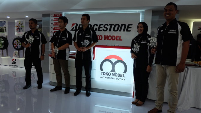 bridgestone perkenalkan tomo di giias 2016