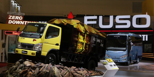 Deretan kendaraan komersial yang semarakkan GIIAS 2016