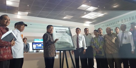 Jusuf Kala jajal BRI digital di Terminal 3 Baru