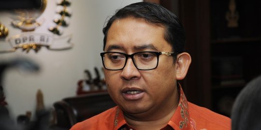 WN AS jadi menteri, Fadli Zon sebut Jokowi tak cermat pilih pembantu