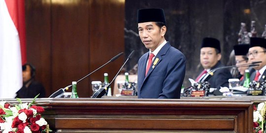 8 Puja puji Presiden Jokowi di bidang ekonomi dalam 2 tahun berkuasa