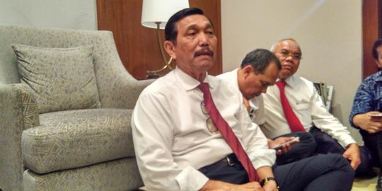 Luhut: Saya akan tanya presiden soal pengganti Arcandra di ESDM