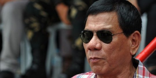 Ancam teroris, Duterte bilang dia bisa 10 kali lebih kejam dari ISIS