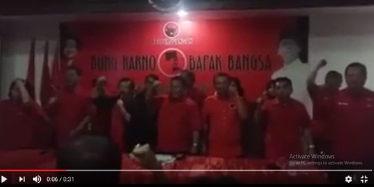 Video kader PDIP kompak nyanyi 'Ahok Pasti Tumbang'