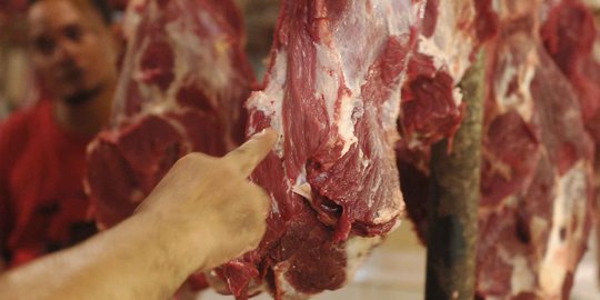 Harga daging sapi lokal tembus Rp 150.000, impor cuma Rp 100.000/Kg